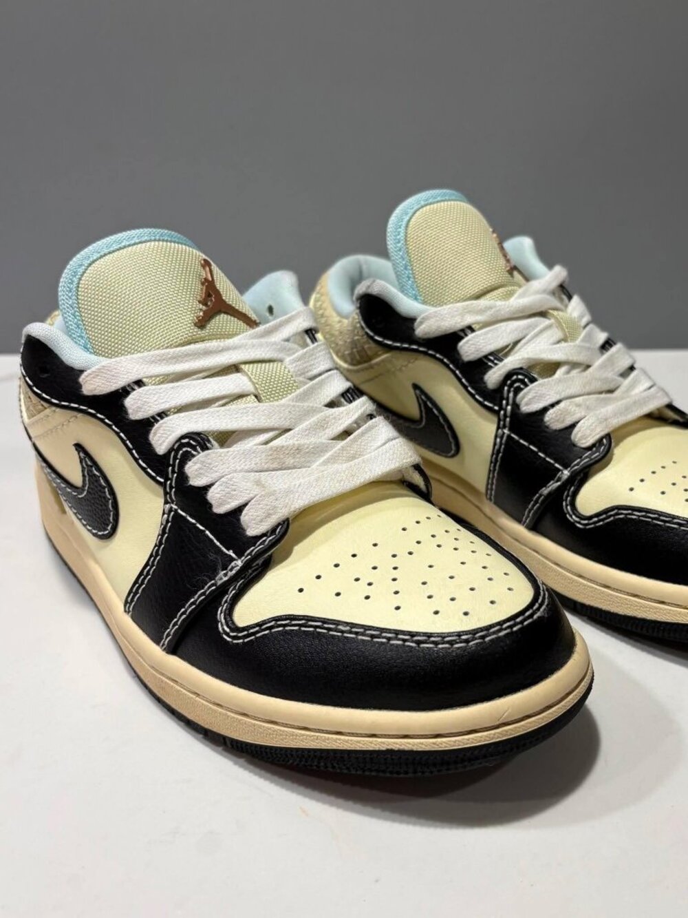 Air Jordan 1 Low SE Coconut Milk Black Muslin HQ3437-101 Size 5.5